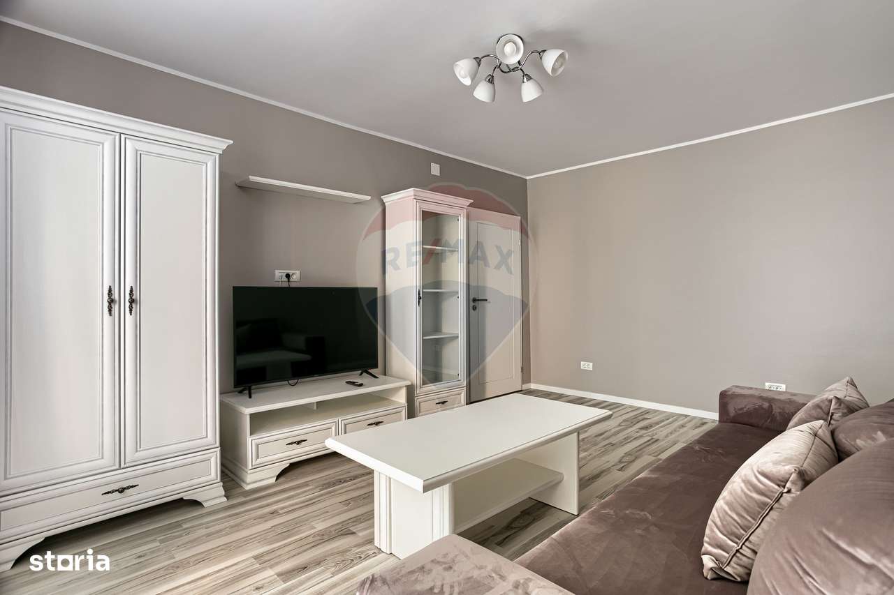 Apartament 3 camere, zona Traian-Boul Rosu - Imagine principală: 3/17