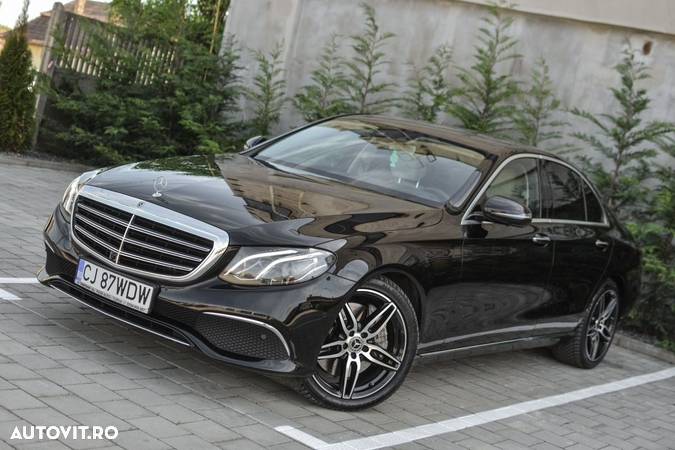 Mercedes-Benz E 350 D 4Matic T 9G-TRONIC Exclusive - 2