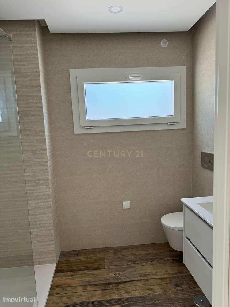 Moradia T3 de arquitetura contemporânea na Lagoa de Albufeira-14