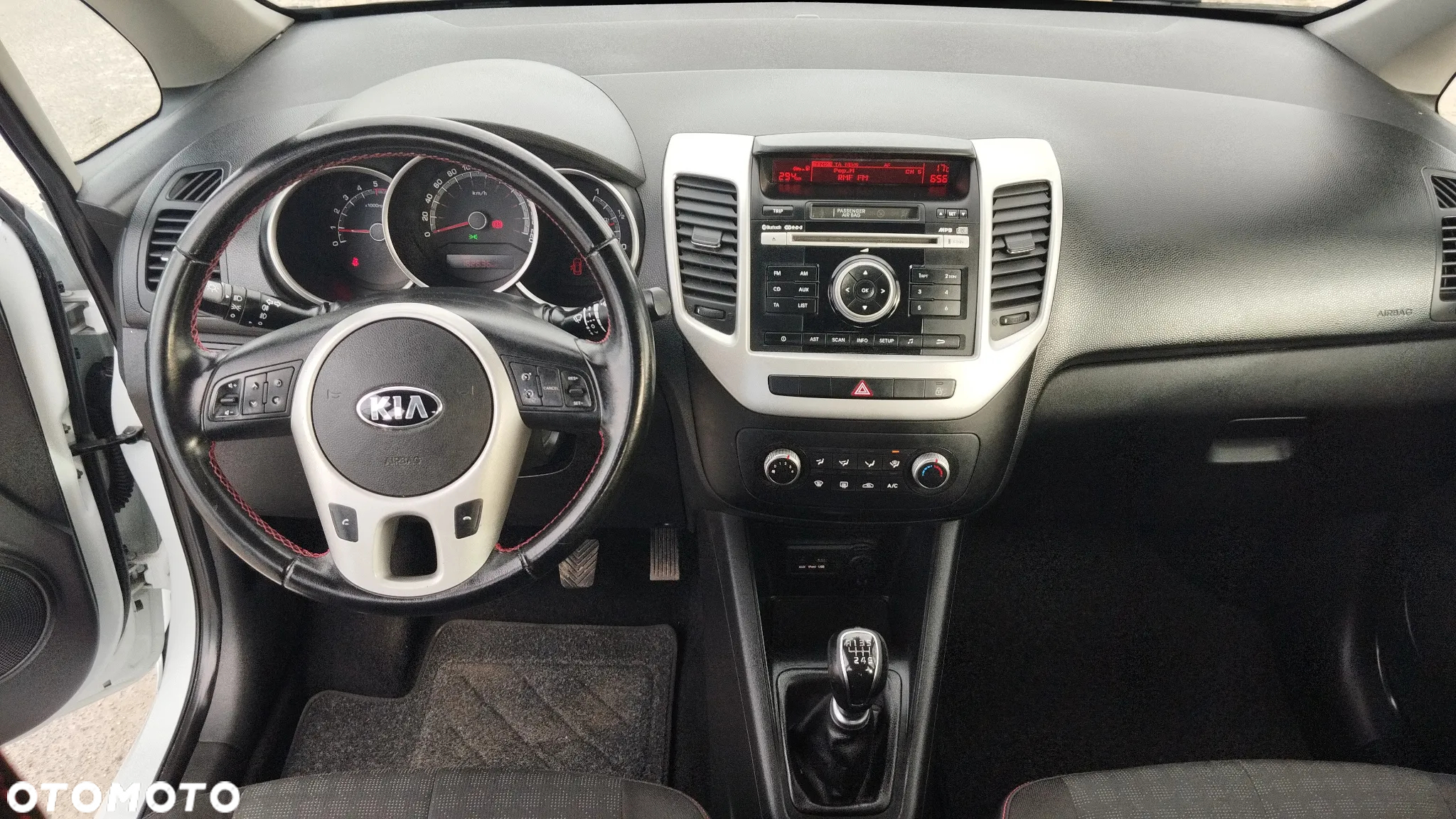 Kia Venga 1.4 CRDi 90 Attract - 10