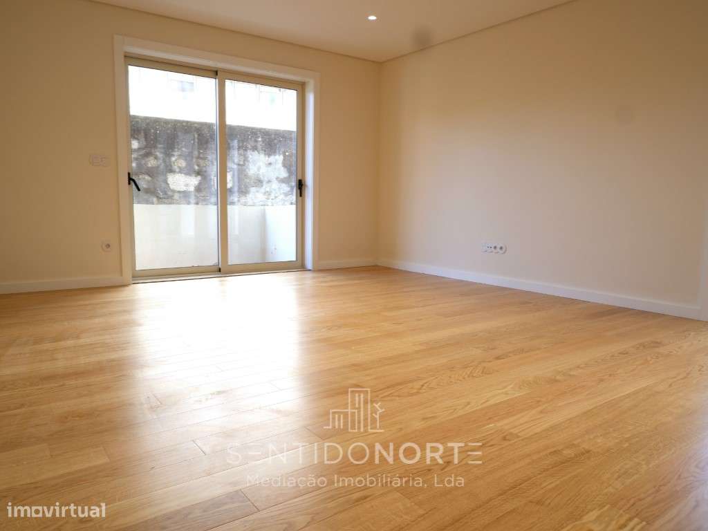 Apartamento T3 Remodelado Próximo à Avenida da Boavista - Grande imagem: 3/40