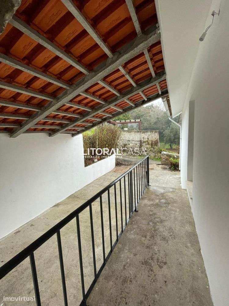 Moradia T3 Remodelada - Silva Escura-8