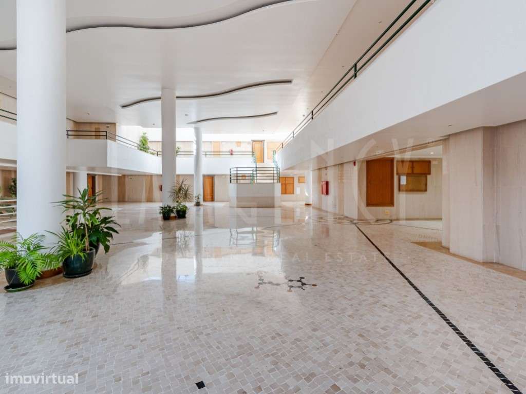 Apartamento T1 de Luxo na Guia - Condomínio Fechado com Vista Mar-35