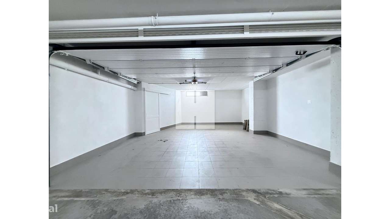 Espaçoso T4+1 Duplex c/ Vista Mar-47