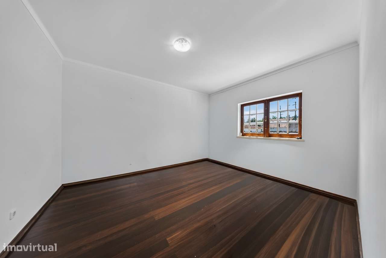 MORADIA T4 C/ GARAGEM FECHADA | MINDE - ALCANENA-9