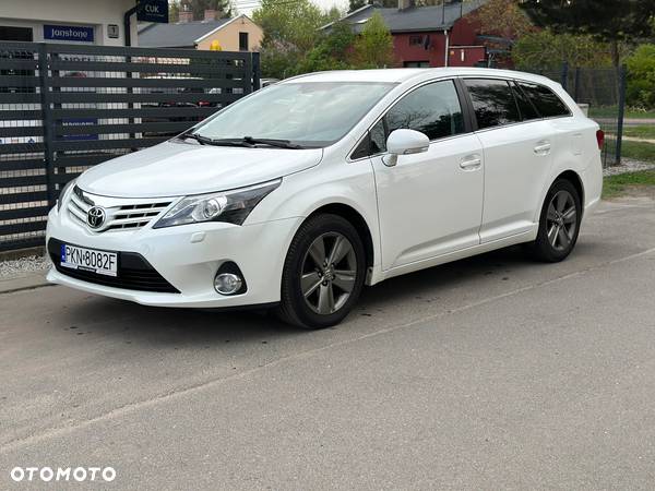 Toyota Avensis - 11