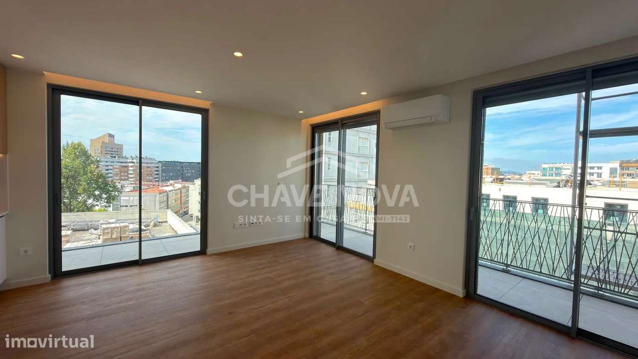 Apartamento T0 Novo c/ Terraço e Lugar de Garagem em Mafamude-5