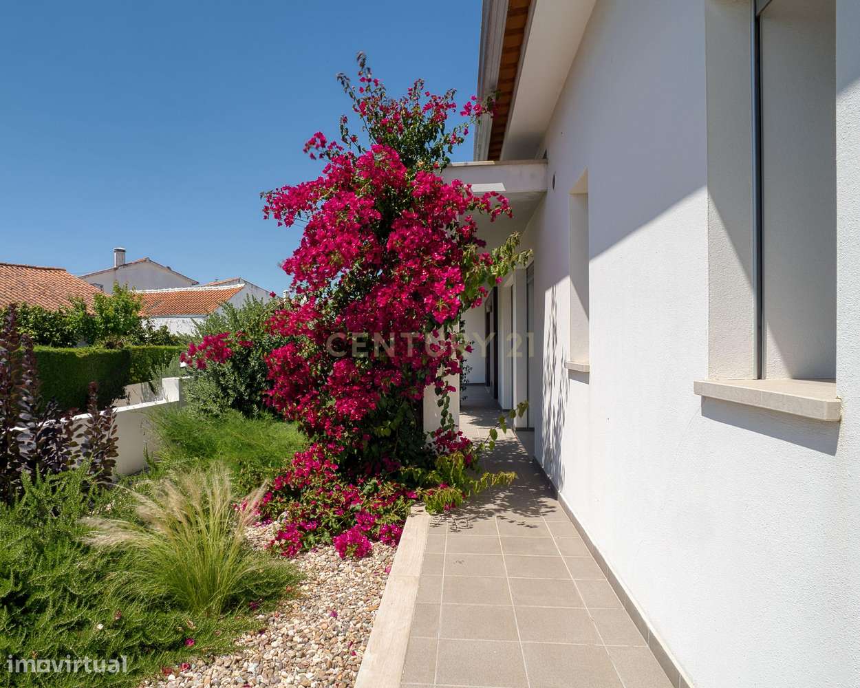 Moradia T4  como nova com Piscina  e vista serra dos Candeiros-39