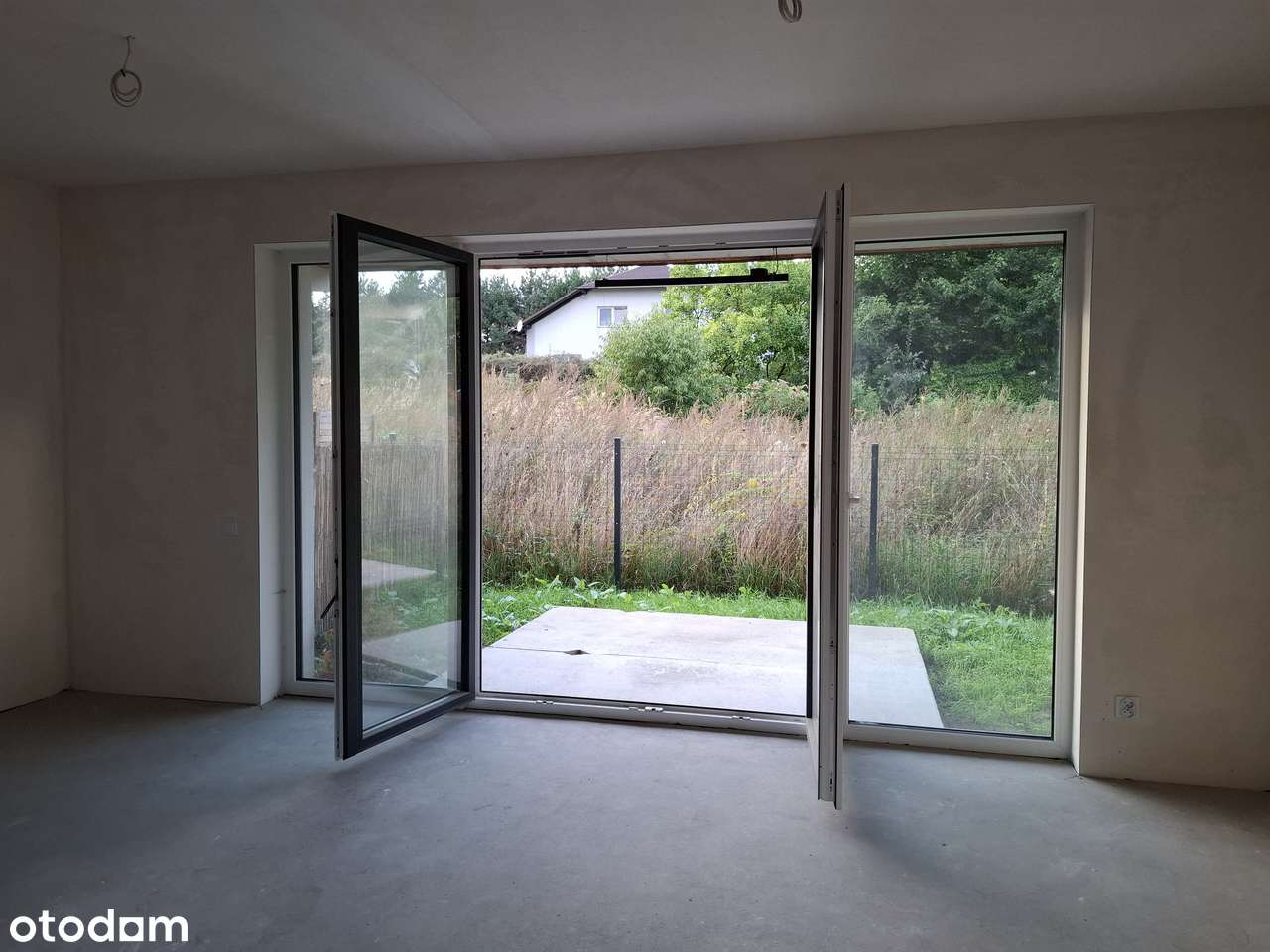 3 pokojowy Nowy Apartament z Tarasem, Ogródkiem i Miejscem Postojowym - Pełny obrazek: 3/11