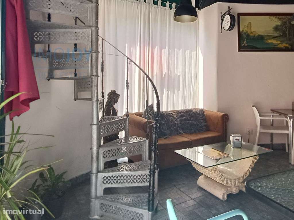 Restaurante com Dois Pisos e Esplanada em Campo de Ourique - Grande imagem: 5/29