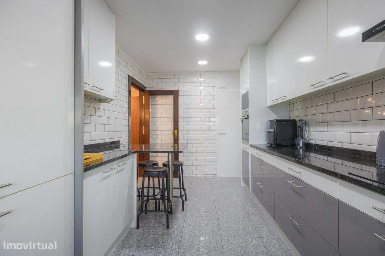 Apartamento Duplex Remodelado – Rotunda do Lavrador, Maia-8