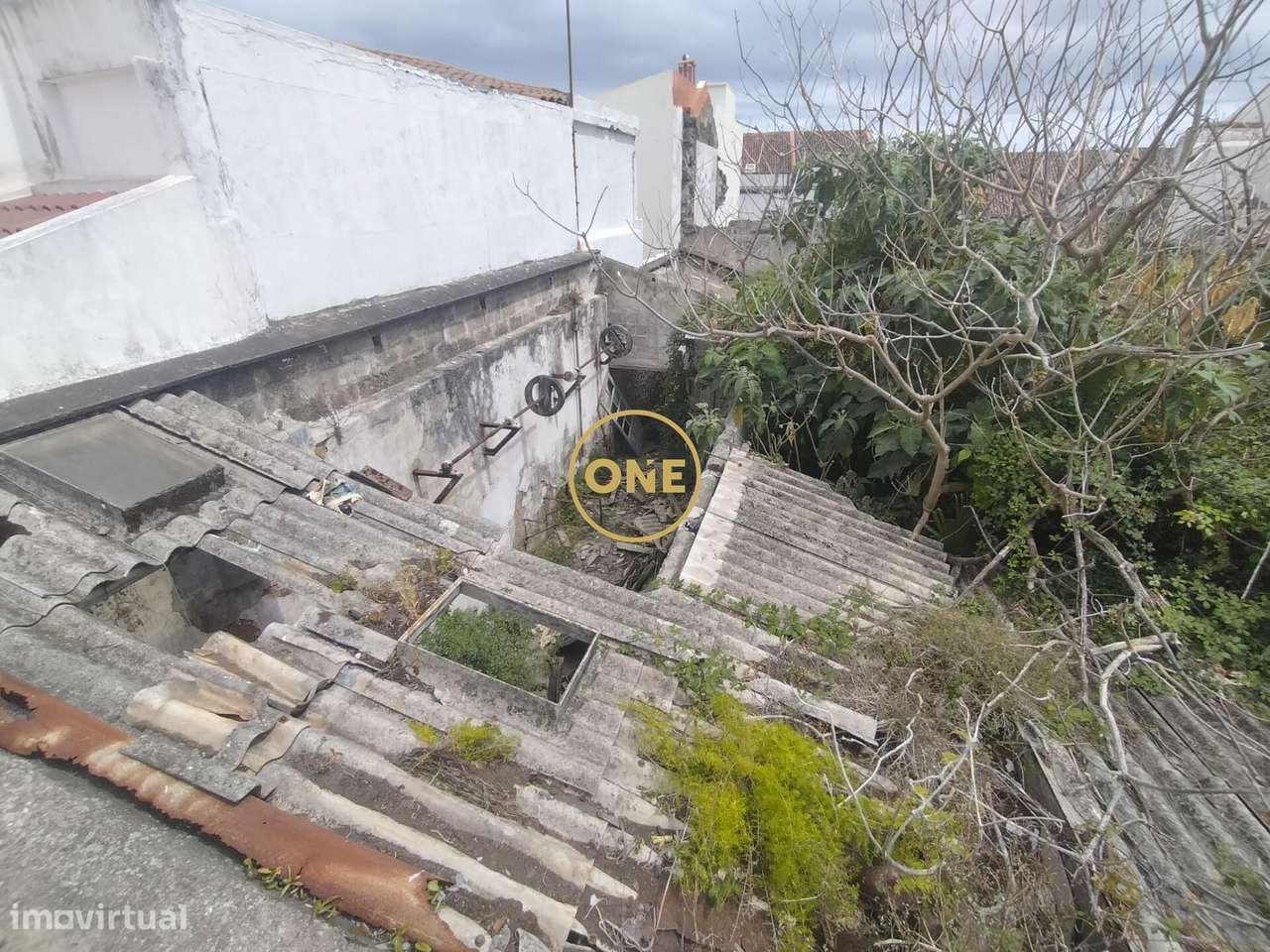 Moradia para Recuperar no Centro de Ponta Delgada - Grande imagem: 4/7