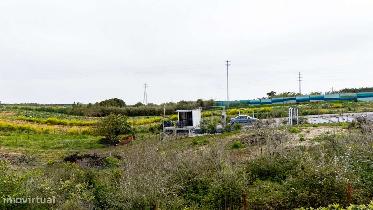 Lote de Terreno rústico com casa de Apoio - Grande imagem: 4/9