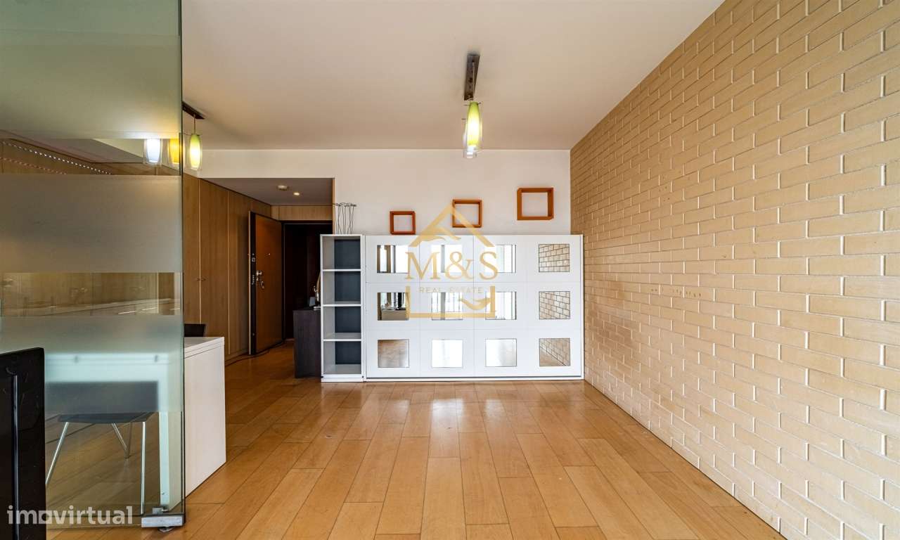 Apartamento T0 - Varanda, Garagem - Estádio Dragão - Antas - Porto-5