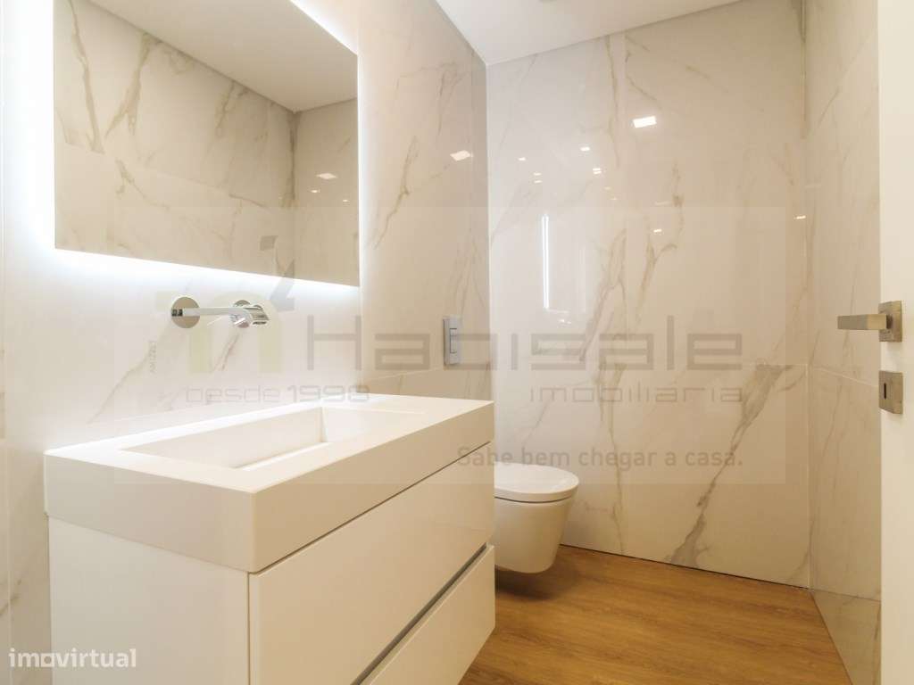 Moradia de Luxo com elevador, piscina e vista panorâmica, em Loures-48