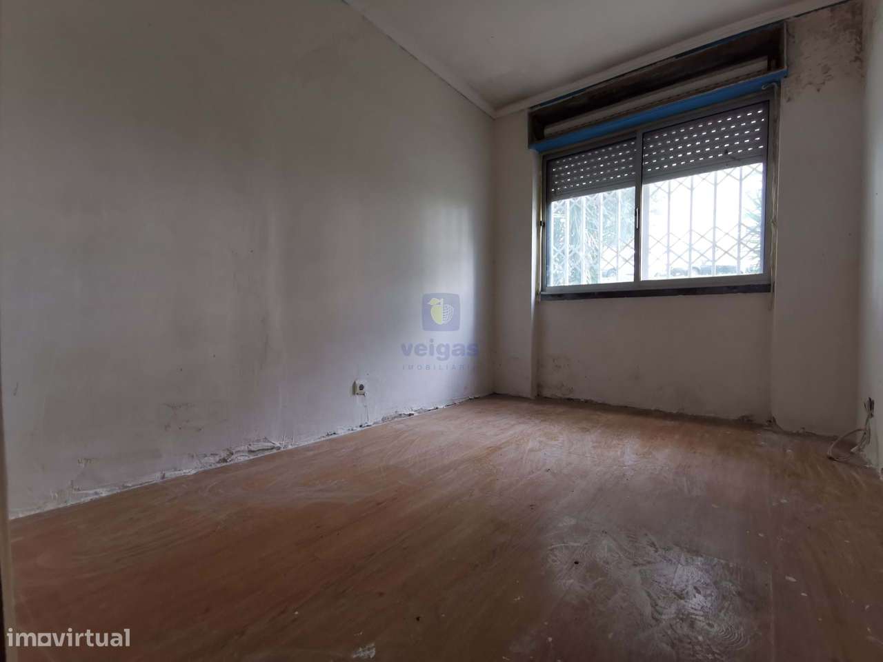 Lisboa - Benfica, apartamento T2 com Excelente localização em Remodela-12