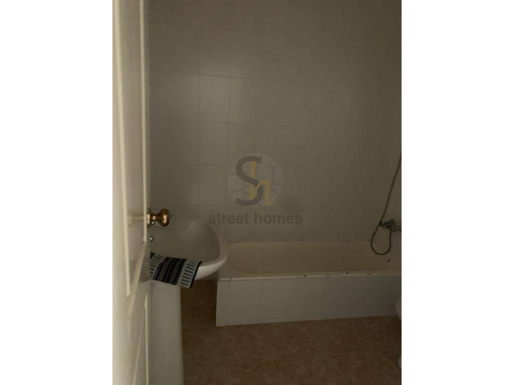 Prédio com dois pisos independentes para recuperação total-10