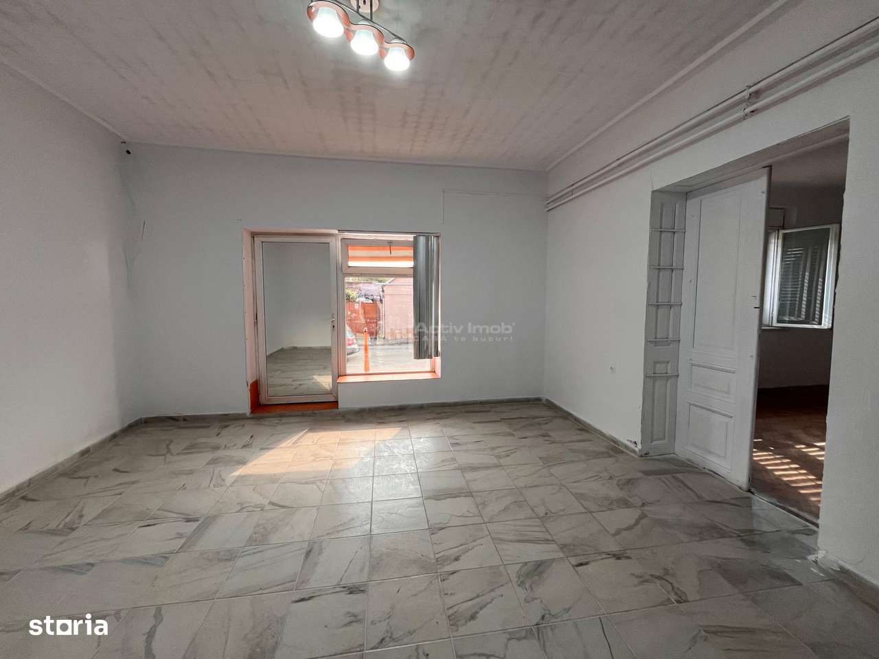 Lugoj, Casa, Teren 851 Mp., Zona Pietei, SemiCentral - Imagine principală: 5/20