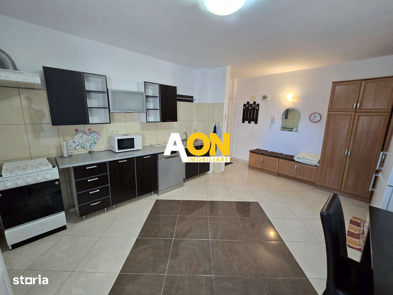 Apartament cu 2 Camere, Bloc cu Lift, Zonă Ultracentrală - Imagine principală: 3/12