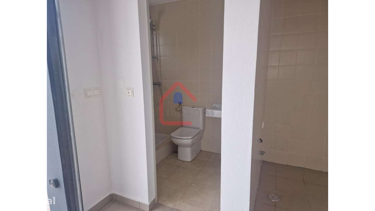 Moradia Isolada em Almada-40