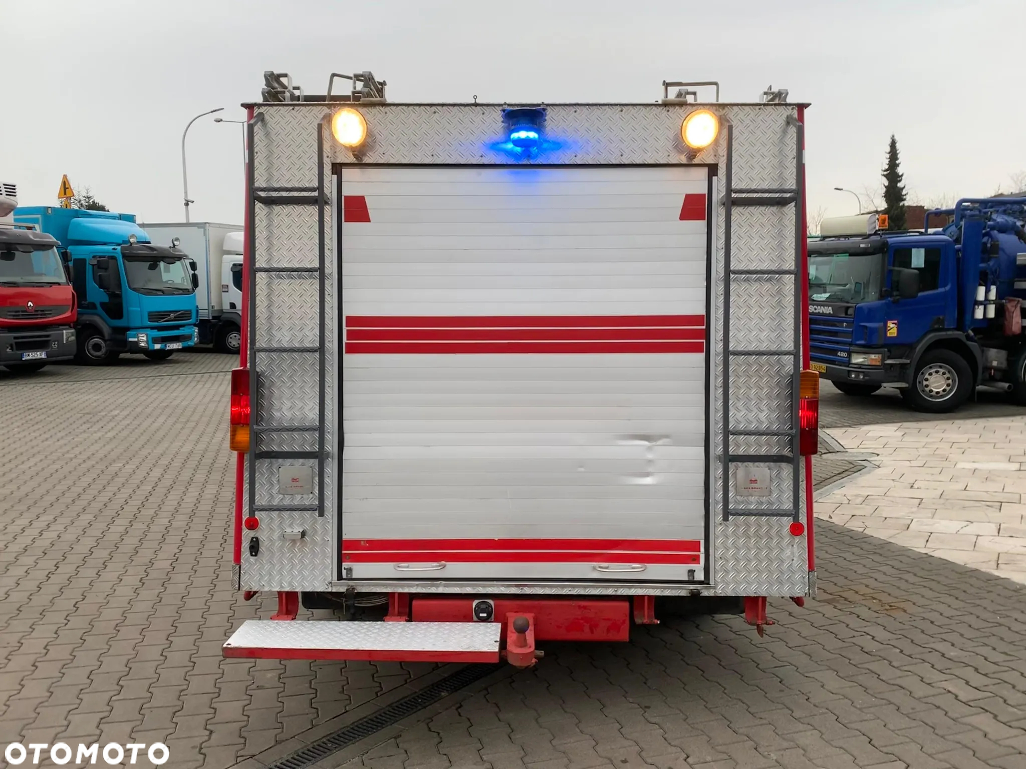 Volvo F613 - STRAŻ POŻARNA - STAN BDB - POMPA Z PRZODU - 7