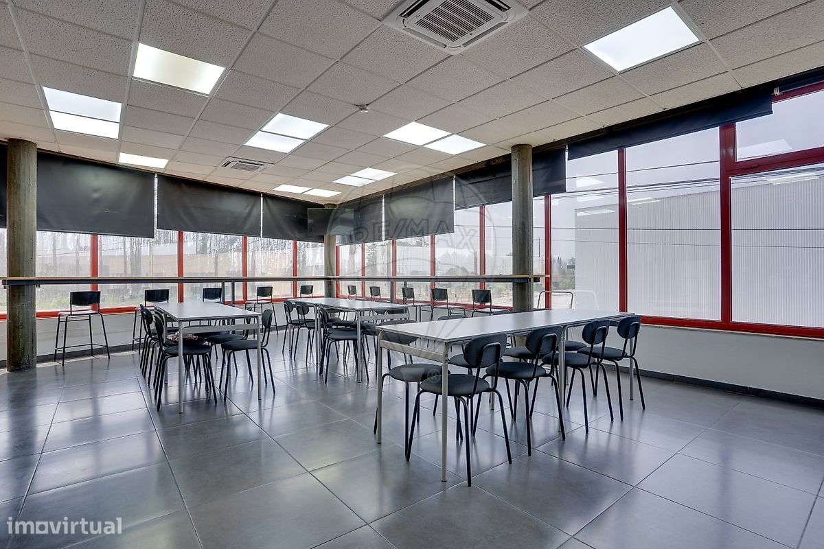 Armazém  para arrendamento - Grande imagem: 3/12