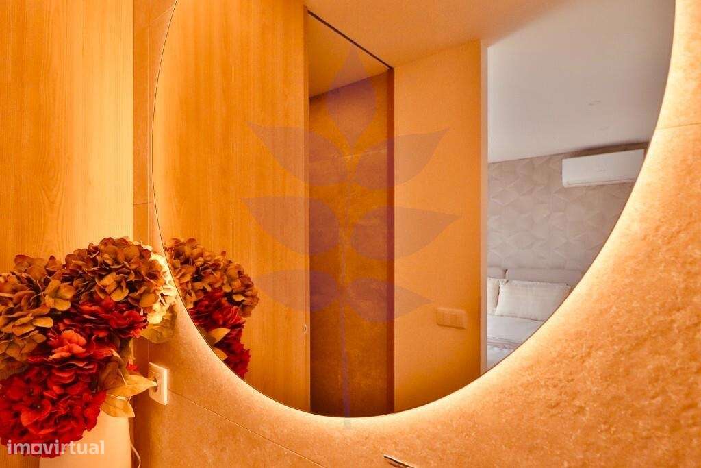 Vende-se T3 Duplex - Condominio Fechado - Como Novo - Empreendimento V-38