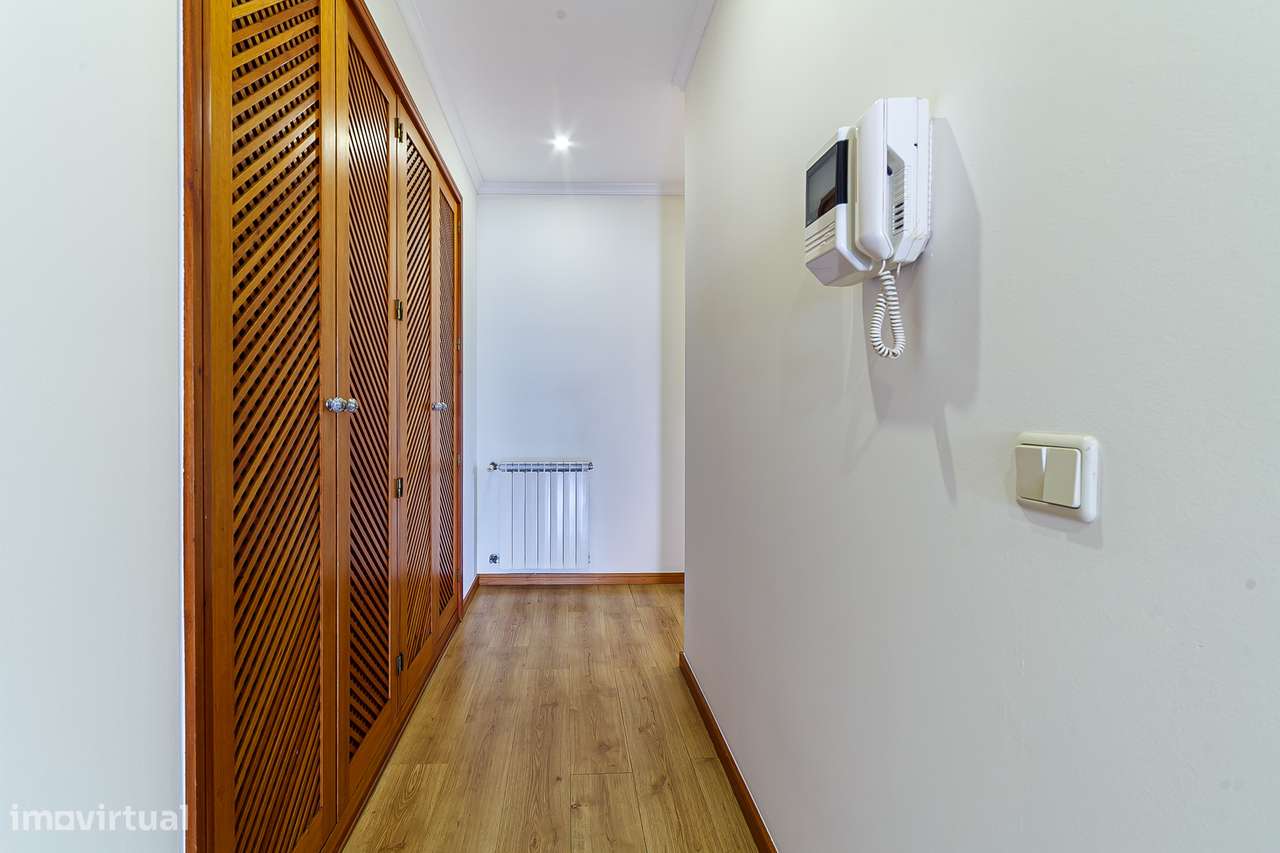 T2 com 127 m², vista mar, box fechada, excelente exposição Solar-18
