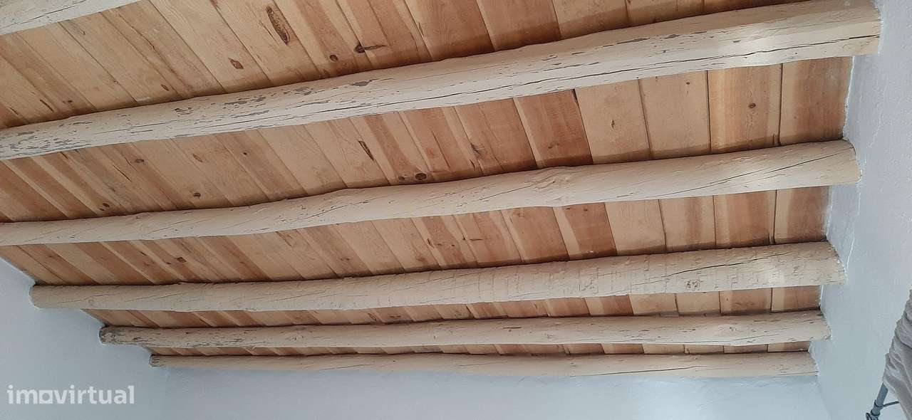 Oportunidade no coração do Alentejo! Moradia térrea T4 em Safara! Uma-14