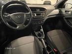 Hyundai i20 1.1 CRDi Urban - 32