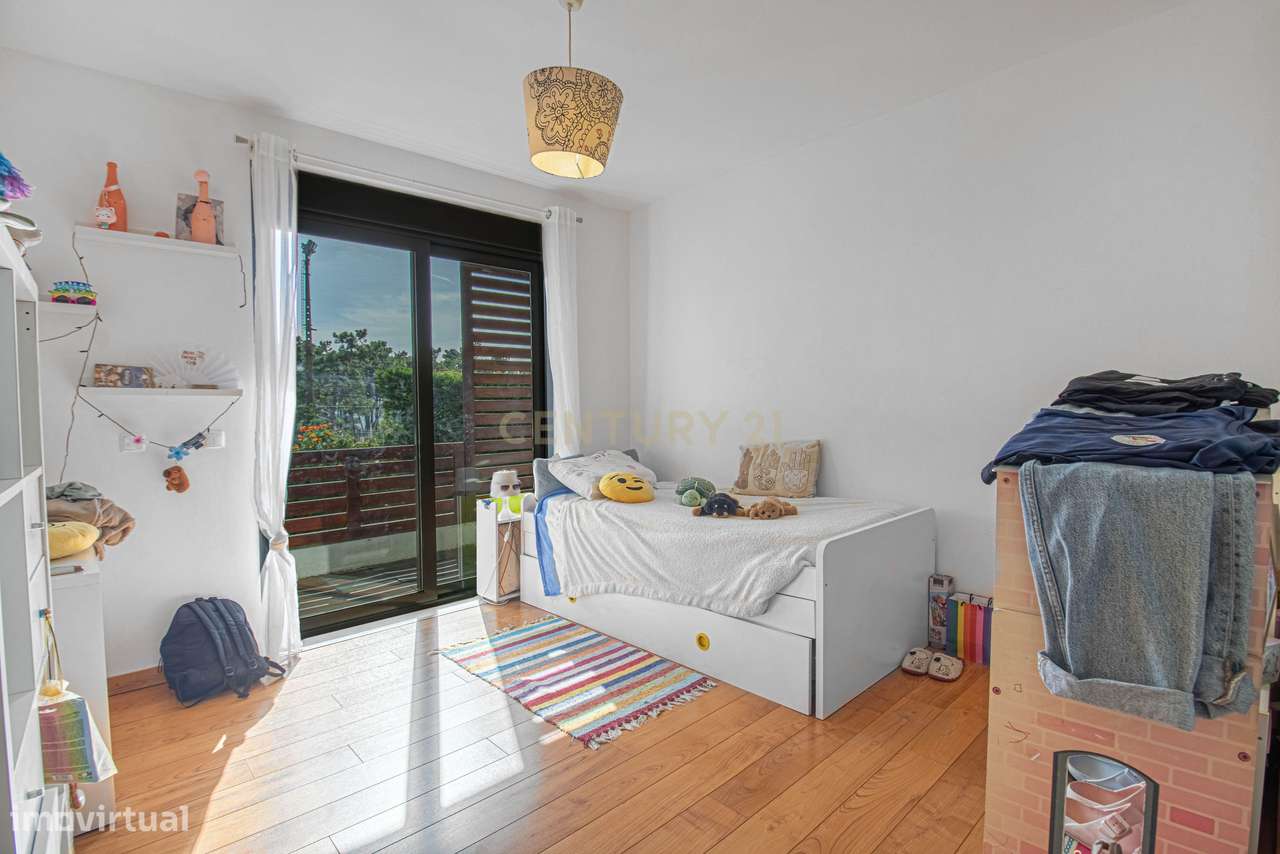 Moradia Isolada T4 291m2 em Lote de 1050 m2 em Mucifal, Colares, Sintr-43