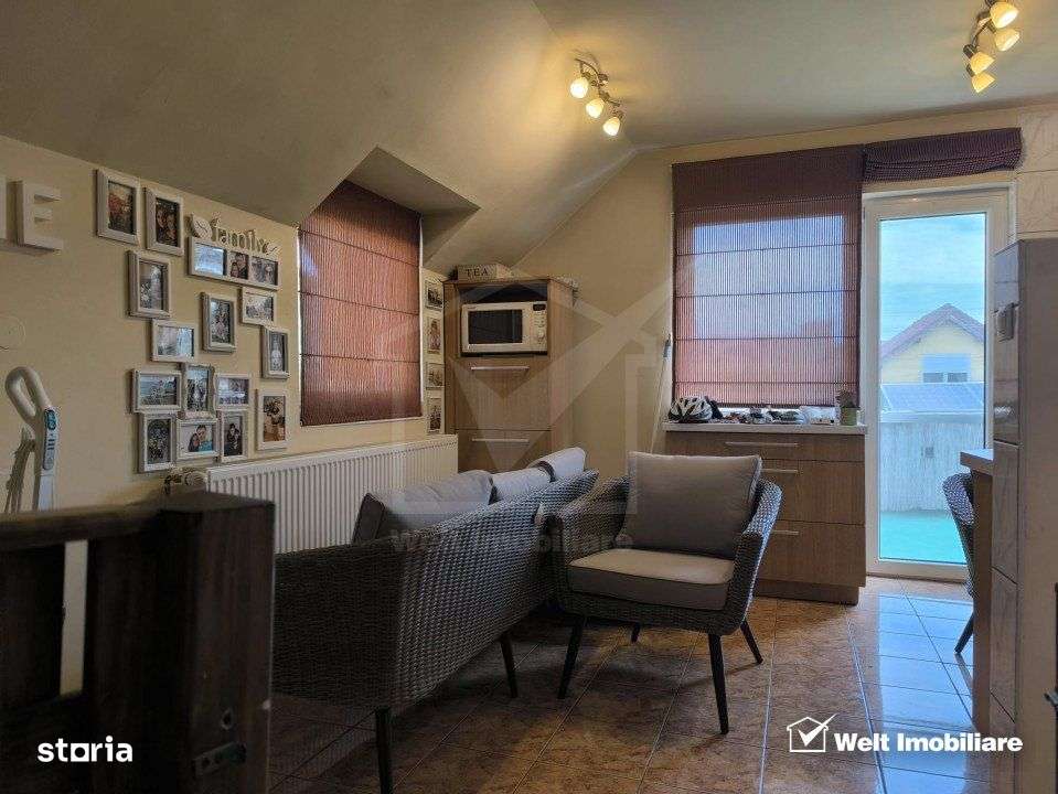 Casa Iris, 2 corpuri separate, 5 camere, 130 mp, 374 mp teren+ garaj, - Imagine principală: 2/17