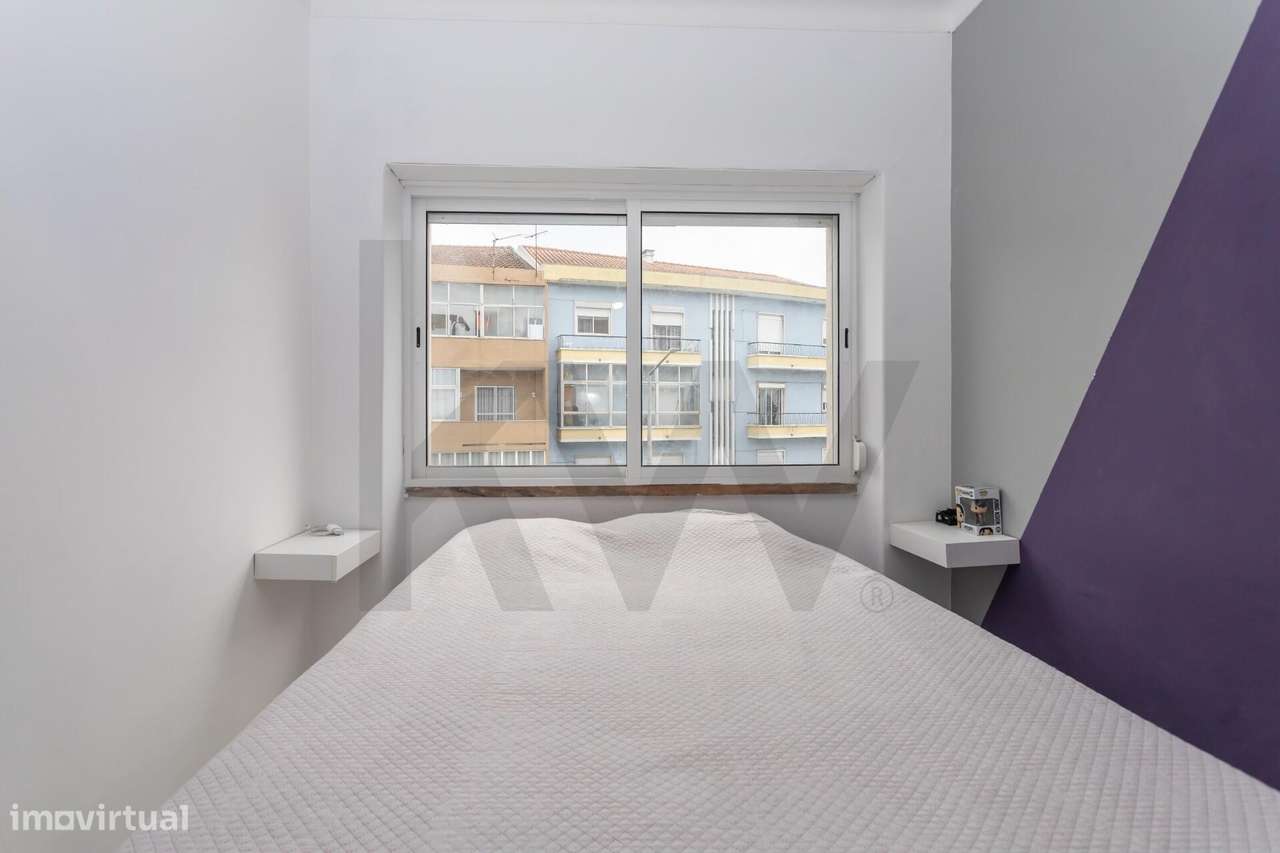 Apartamento T2 com duas frentes e vista rio na Torre da Marinha - Seix-9