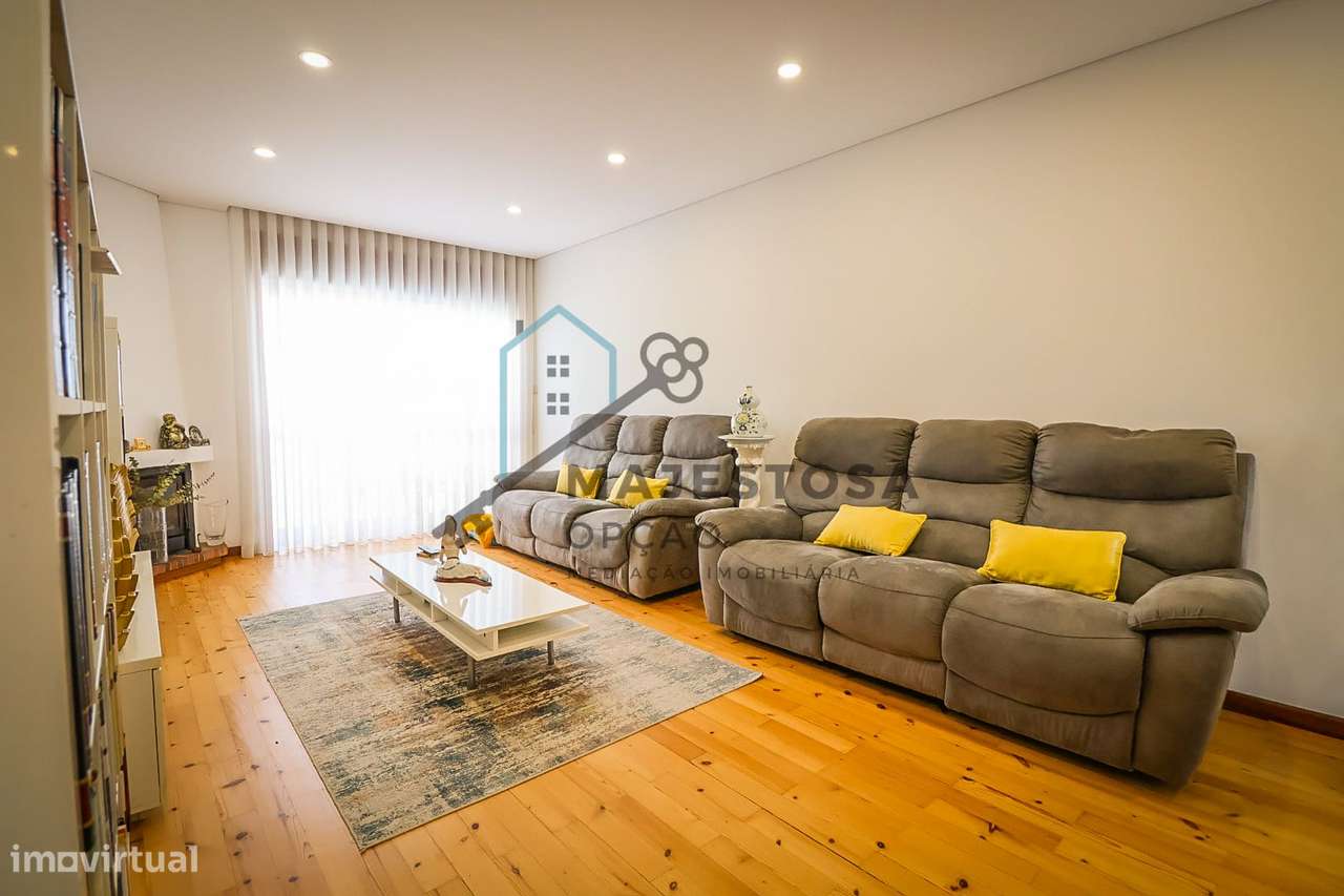 Apartamento T3 Renovado — Póvoa de Varzim-7
