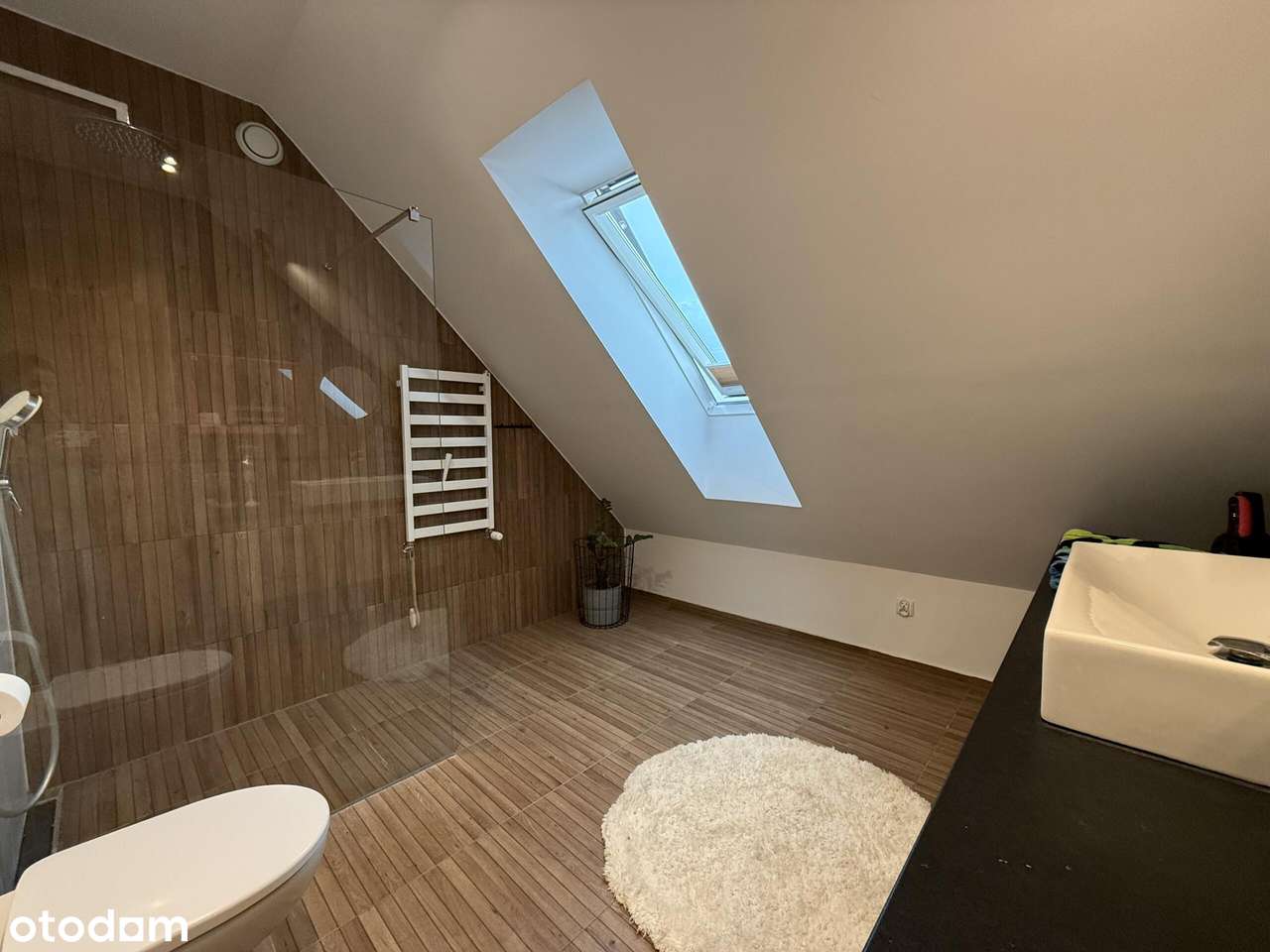 Komfortowy dom w spokojnej okolicy, świetny dojazd do Rybnika i Gliwic-14