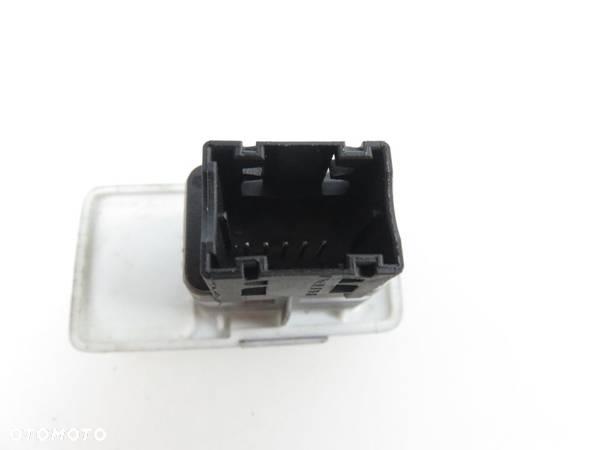 GNIAZDO USB FIAT CROMA II (194) 735455190 - 3