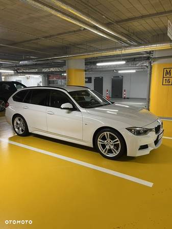 BMW Seria 3 320d M Sport - 11