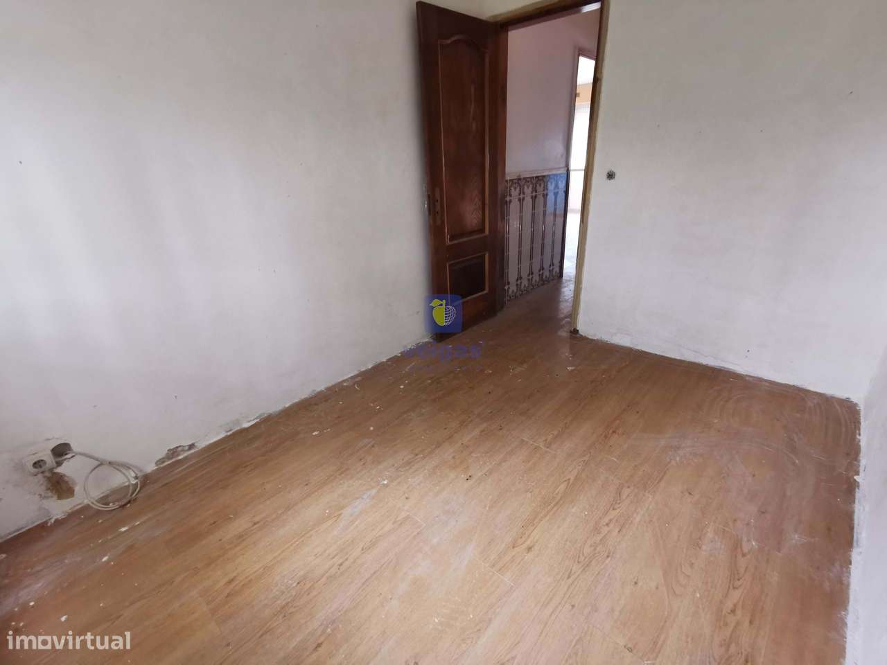 Lisboa - Benfica, apartamento T2 com Excelente localização em Remodela-13