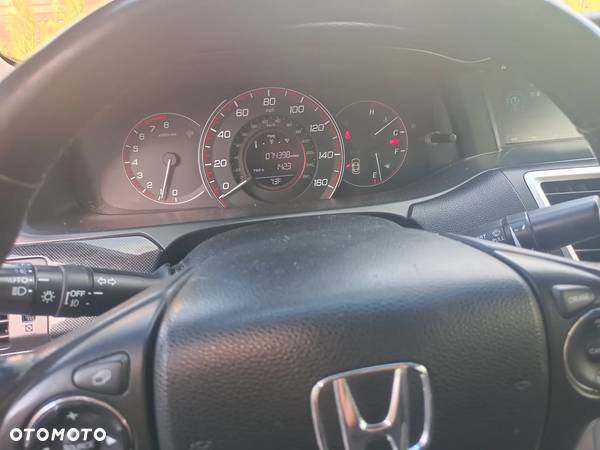 Honda Accord 2.4 Executive - 11