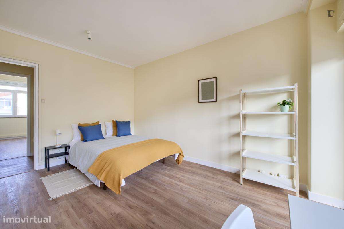 Quarto - localizado em Picoas Lisbon - Grande imagem: 3/15