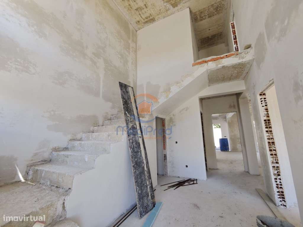 Moradia T4 em construção no Corte Esteval - Montijo-10