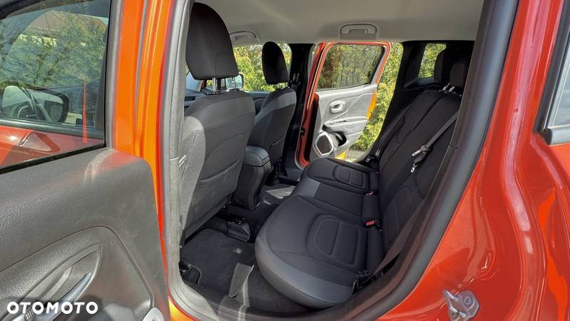 Jeep Renegade - 10