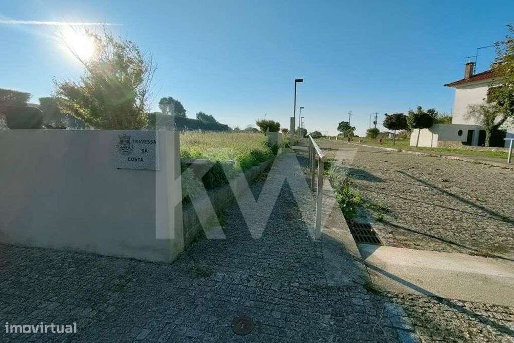 Lote totalmente infraestruturado em Moledo (S.ª Pé da Cruz) - Grande imagem: 5/9
