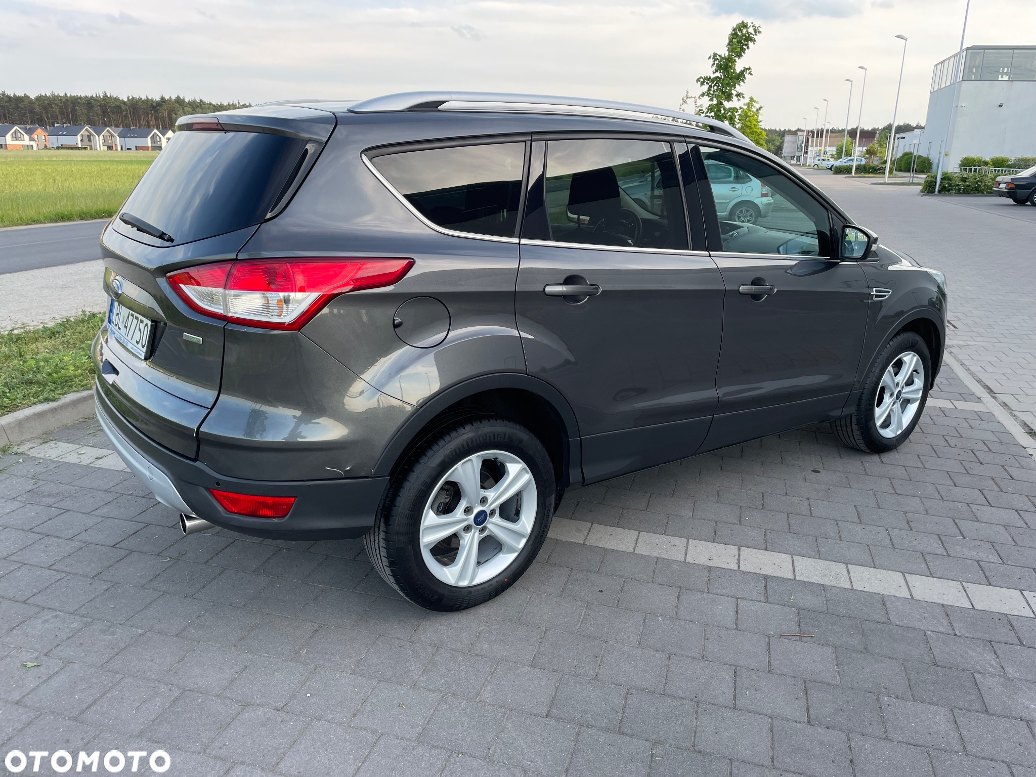 Ford Kuga - 9