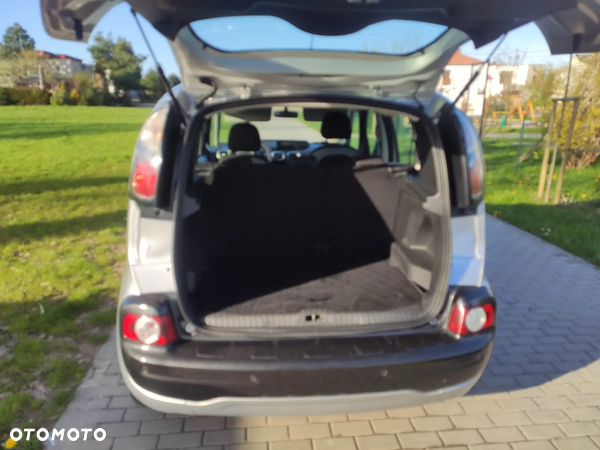 Citroën C3 Picasso 1.4i Attraction - 4