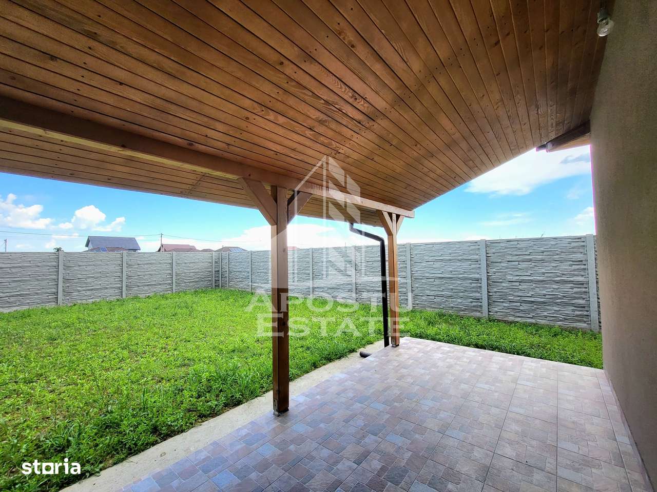 Jumatate de duplex pe parter cu 4 camere si 2 bai, Sag - Imagine principală: 4/13