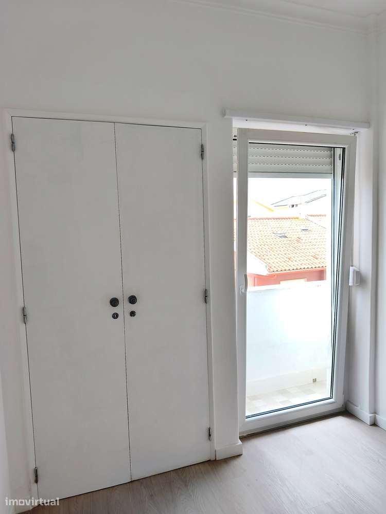 T2 Centro Queijas, Totalmente Remodelado, Junto aos CTT e P. Doce-28