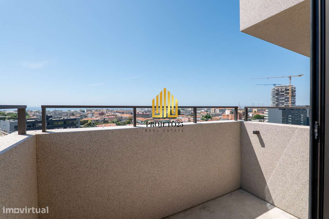 Apartamento T2, 3 Varandas Sul e Poente 13º Piso Vistas Deslumbrantes!-15