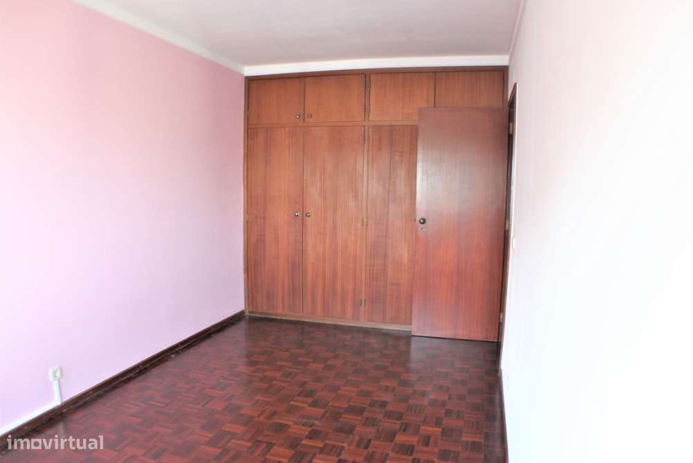 T2 para atualizar e modernizar no Carregado - Grande imagem: 4/10