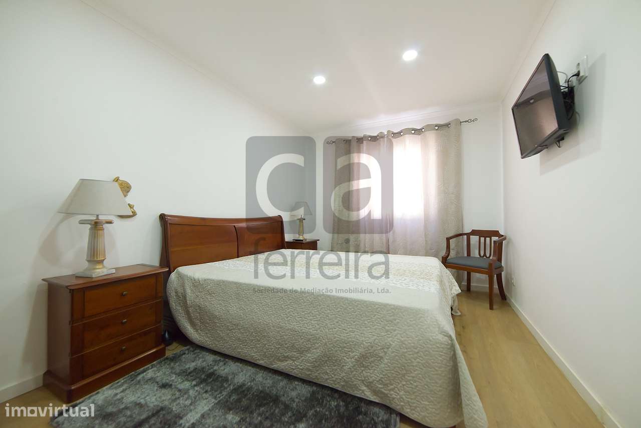 Moradia T3 Totalmente Remodelada em Almeirim-20